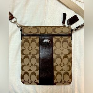 Vintage Coach “C” logo crossbody
